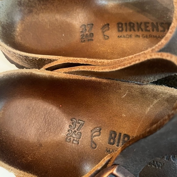 BIRKENSTOCK Gizeh Sandals T-Strap Sz 37 L6 Bronze Metallic Leather - Picture 8 of 9